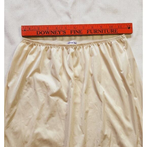 Vtg Vanity Fair Silky Champagne Beige Nylon Slip Skirt Made In USA 32" Large - Picture 4 of 10